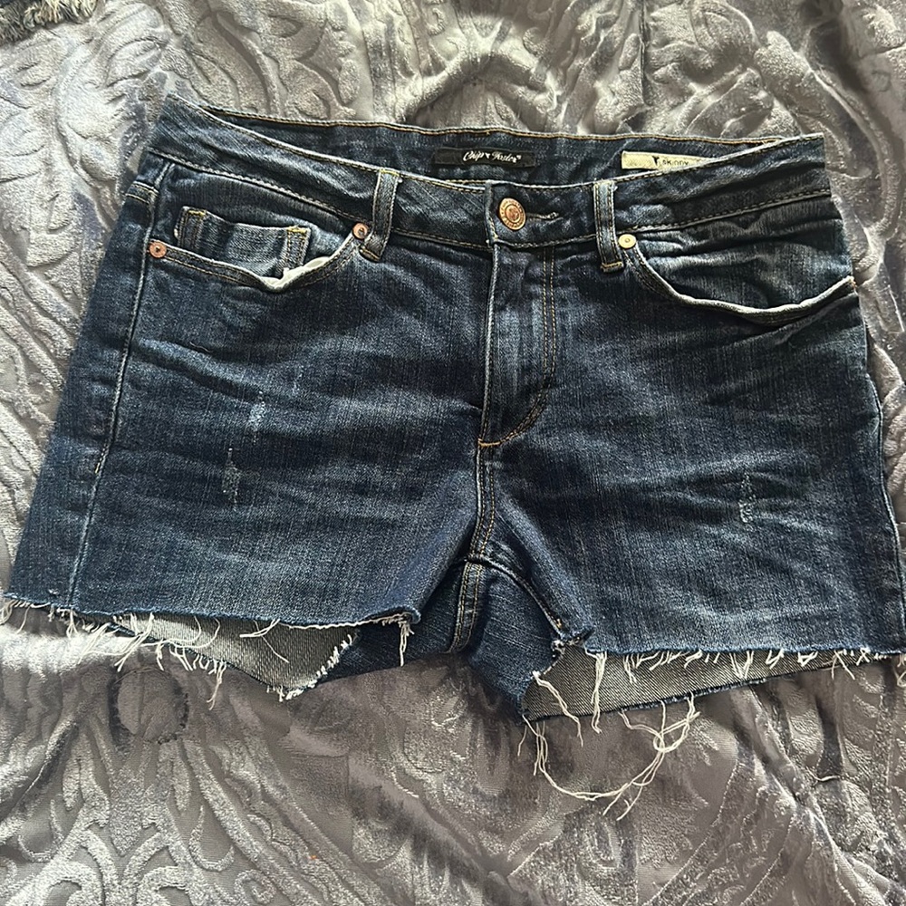 Denim skinny shorts